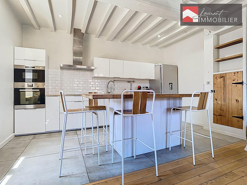 Maison - 199 m² - 5 pièces