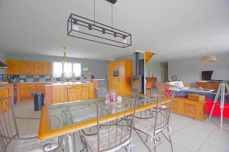 Maison - 199 m² - 5 pièces