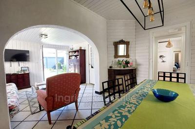 Villa - 70 m² - 4 pièces