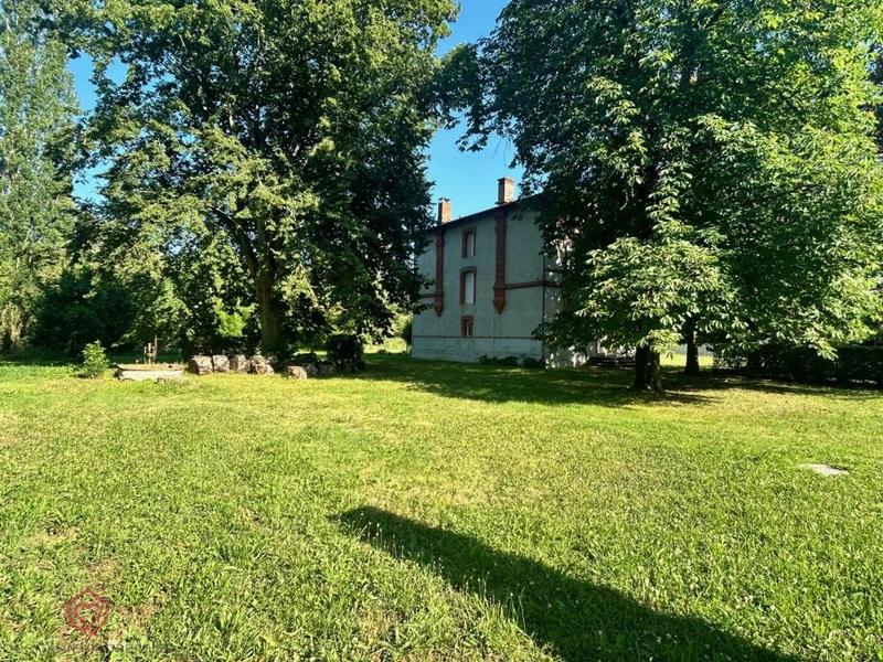 Maison - 180 m² - 6 pièces