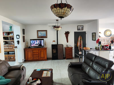 Maison - 171 m² - 7 pièces