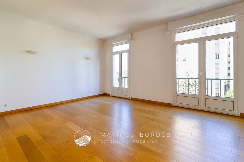 Appartement - 92 m² - 4 pièces