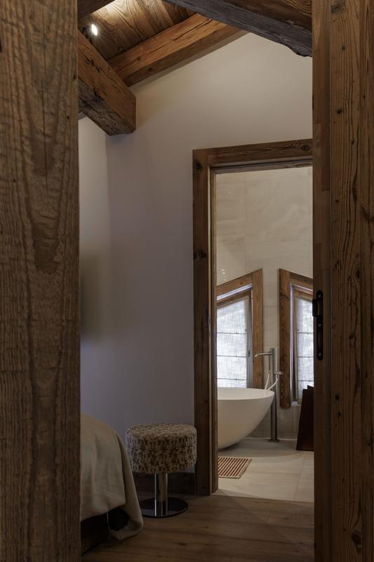 Châlet - 485 m² - 10 pièces