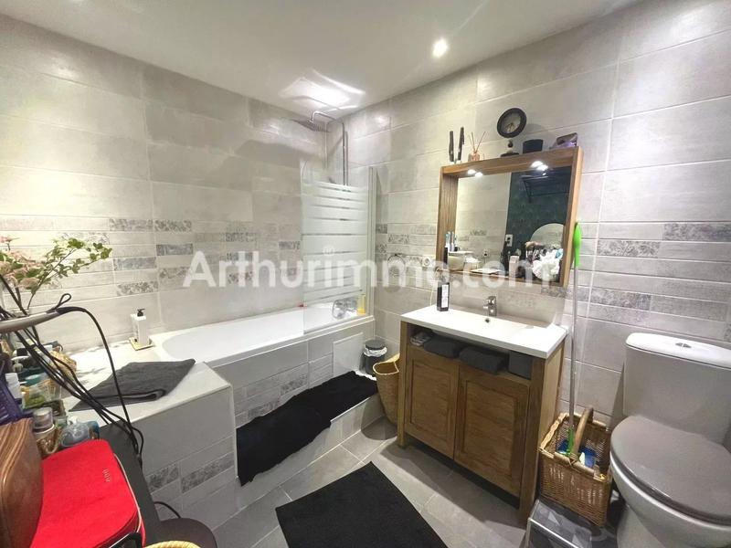 Maison - 144 m² - 6 pièces