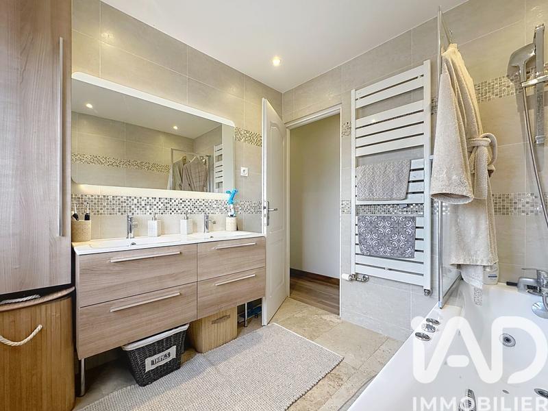 Maison - 108 m² - 4 pièces