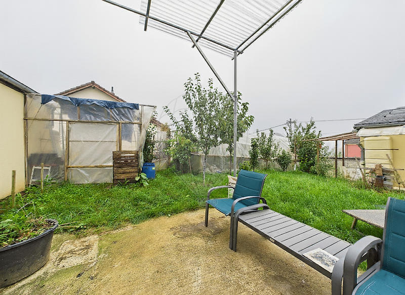 Maison jumelée - 180 m² - 7 pièces