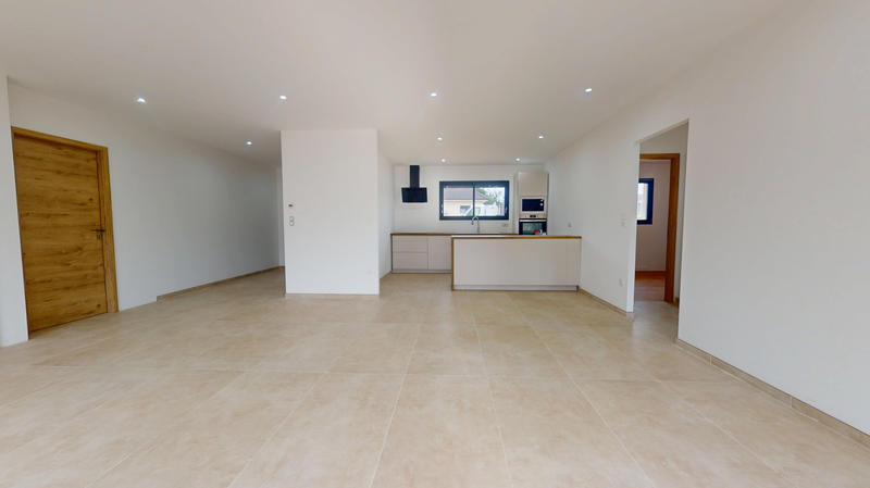 Maison - 95 m² - 4 pièces