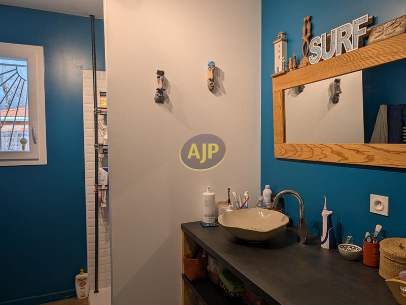 Maison - 99 m² - 5 pièces