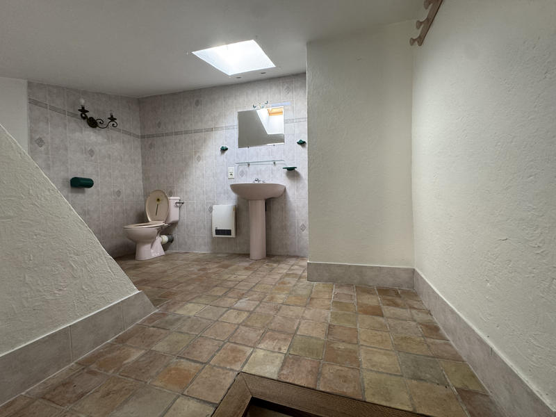 Maison de village - 338 m² - 15 pièces