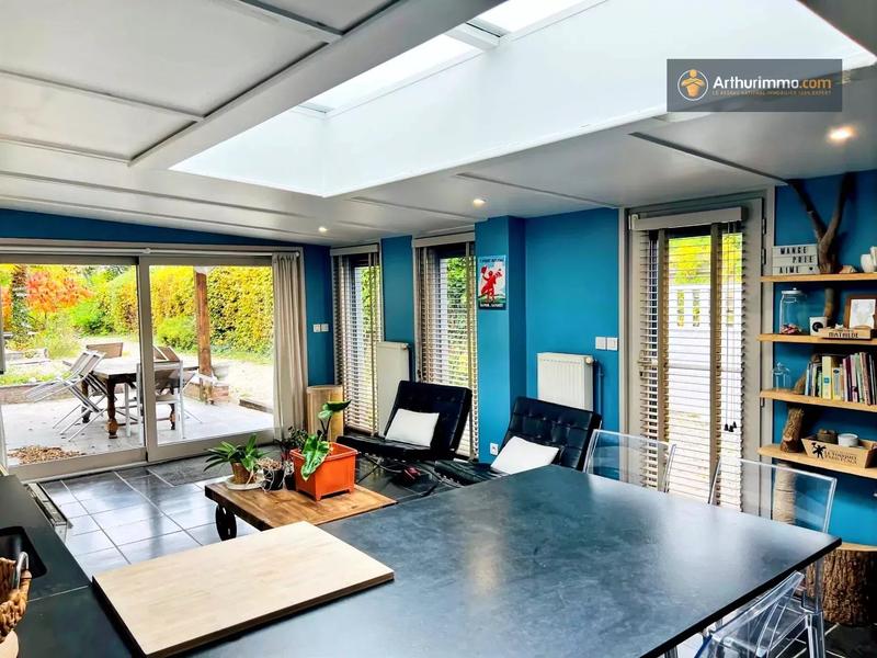 Maison - 181 m² - 7 pièces