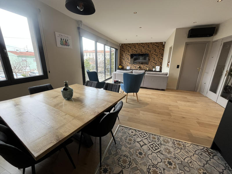 Maison - 102 m² - 4 pièces