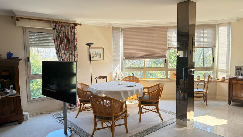 Appartement - 110 m² - 4 pièces