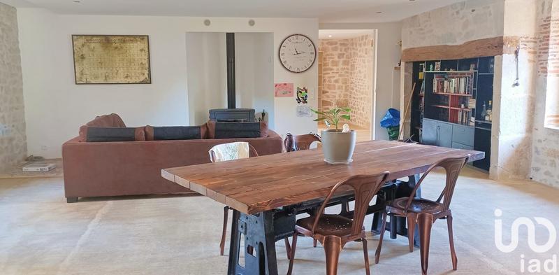 Maison - 202 m² - 6 pièces