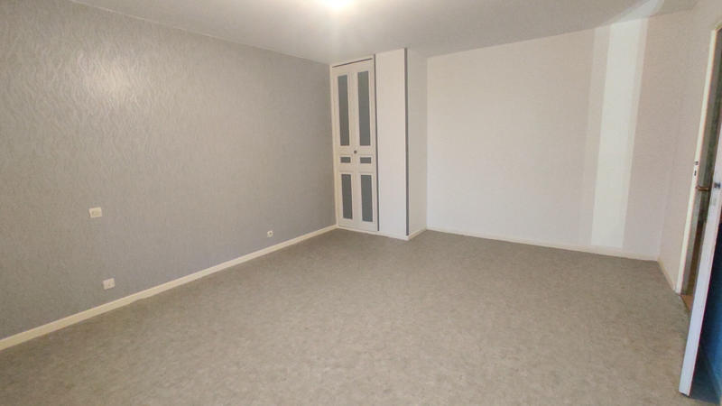 Maison - 219 m² - 5 pièces