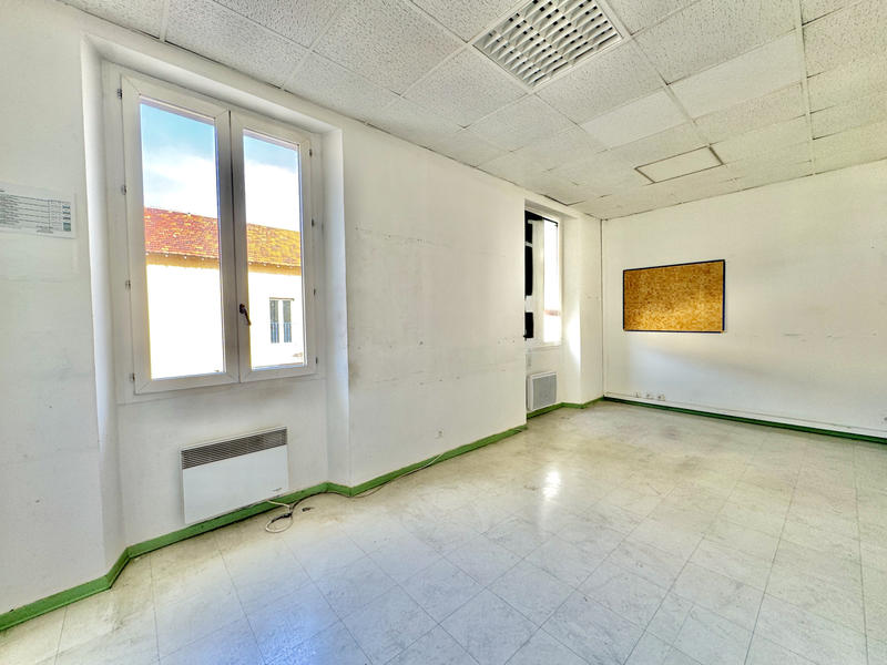 Bureau - 151 m²