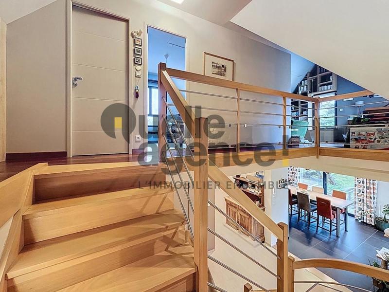 Maison - 180 m² - 7 pièces