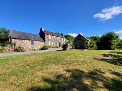 Maison - 163 m² - 9 pièces