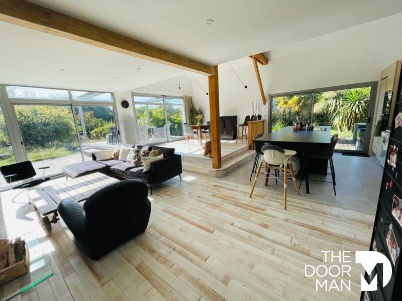 Maison - 130 m² - 6 pièces