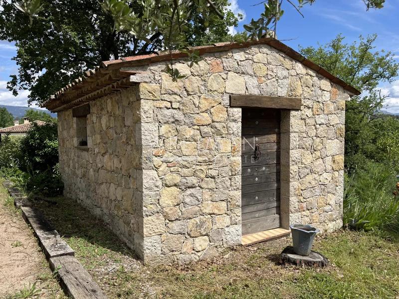 Villa - 177 m² - 6 pièces