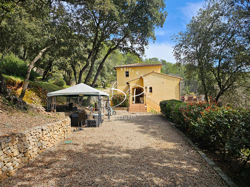 Maison - 146 m² - 6 pièces