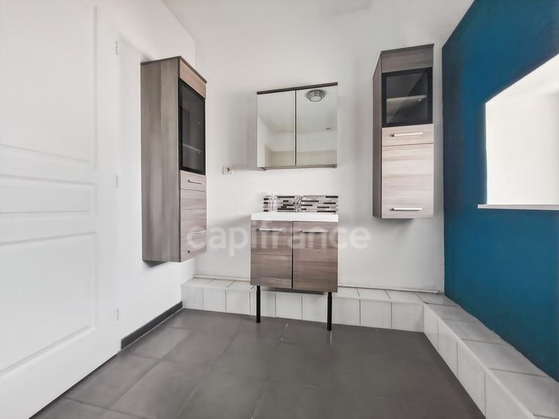 Maison - 255 m² - 9 pièces