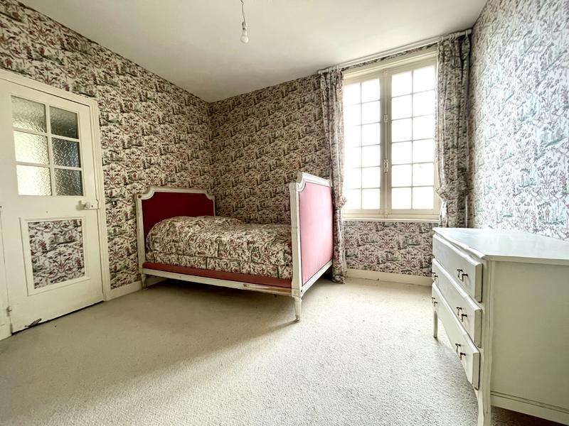 Maison - 274 m² - 12 pièces