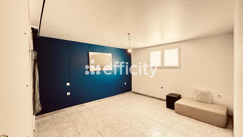 Maison - 182 m² - 7 pièces