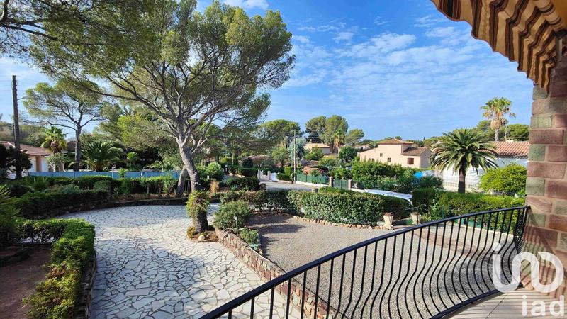 Maison - 200 m² - 7 pièces