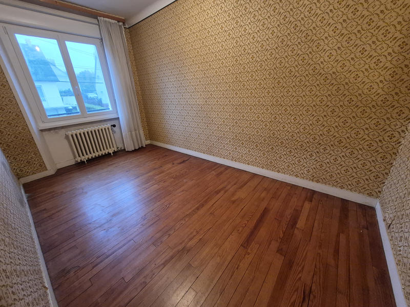 Maison - 99 m² - 6 pièces