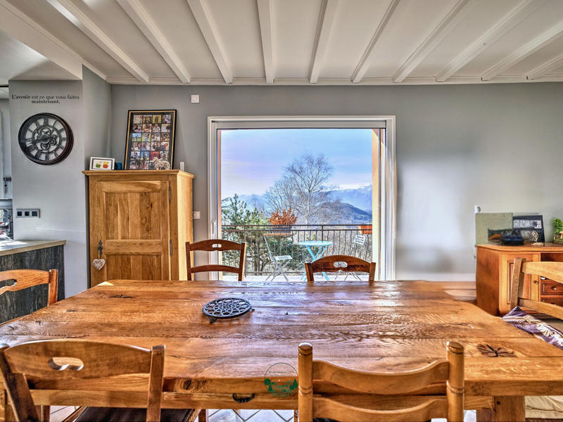 Maison - 200 m² - 7 pièces