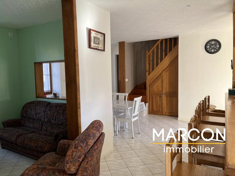 Maison - 96 m² - 4 pièces