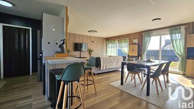 Maison - 95 m² - 5 pièces