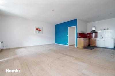 Appartement - 81 m² - 3 pièces