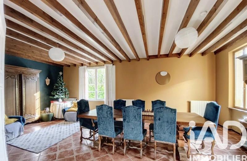 Maison - 284 m² - 6 pièces