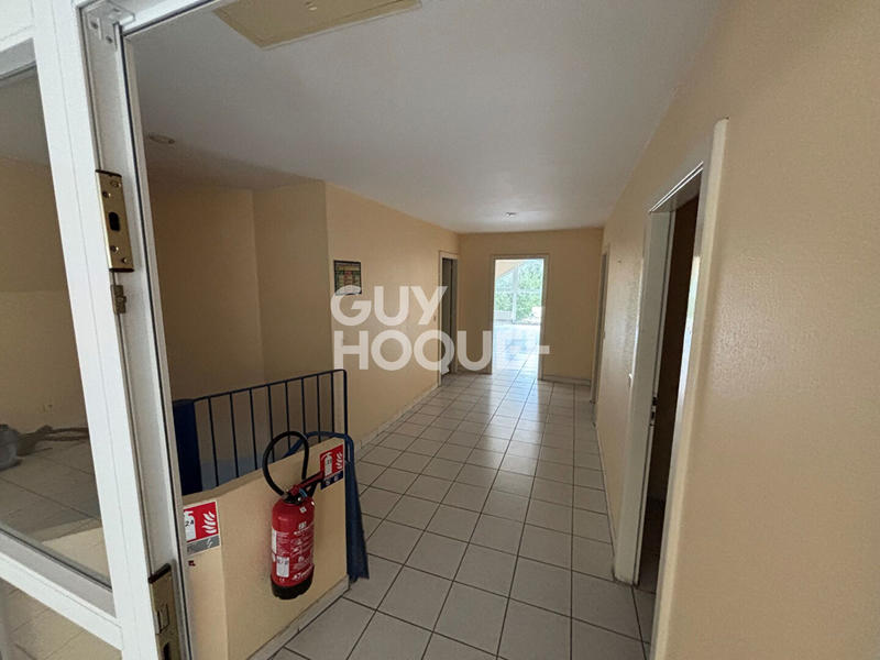 Local commercial - 388 m² - 7 pièces