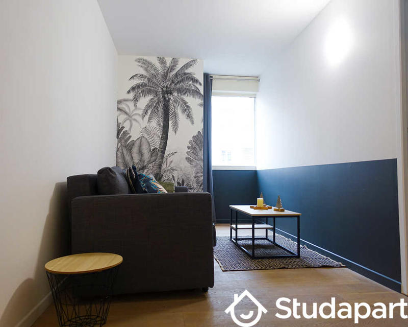 Chambre - 90 m² - 1 pièce