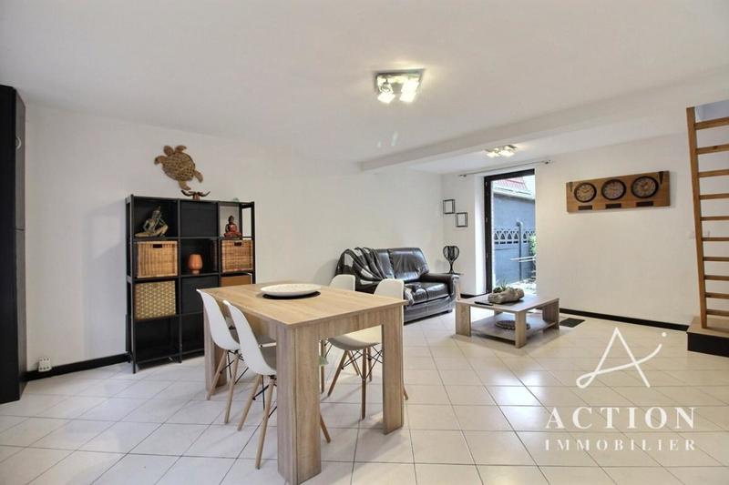 Maison - 92 m² - 4 pièces