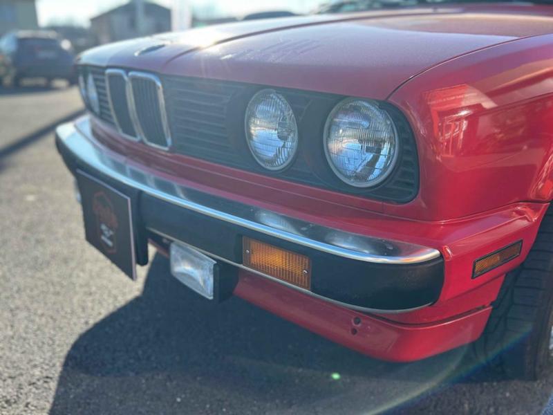 Bmw Série 3 325 Ia E30 Cabriolet rouge Bva 1990