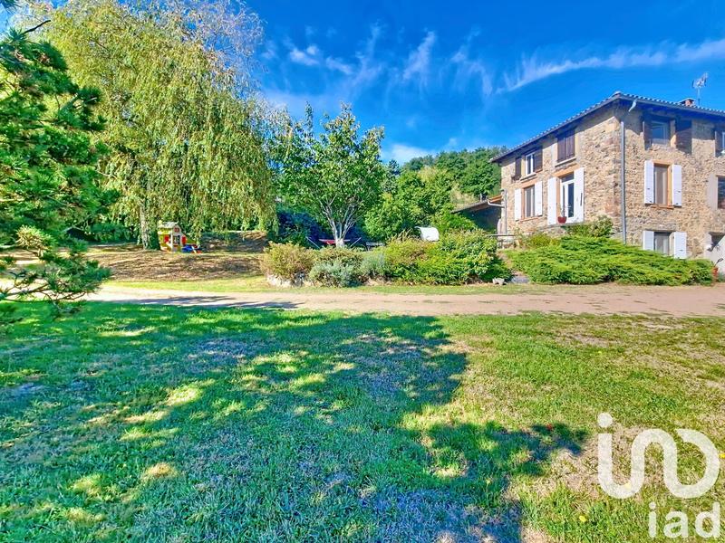 Maison - 327 m² - 9 pièces