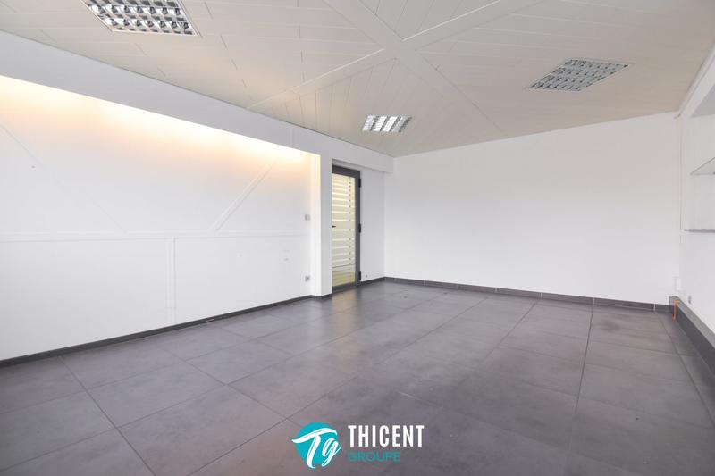 Local d'activités - 3 140 m²