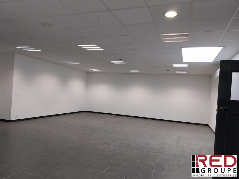 Local commercial - 477 m²