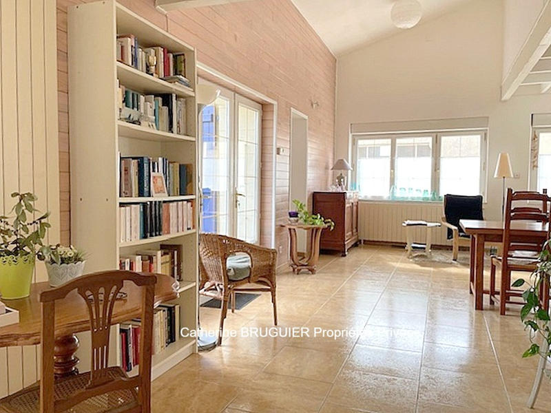 Maison - 195 m² - 10 pièces