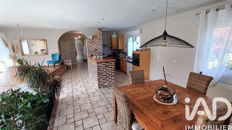 Maison - 397 m² - 16 pièces