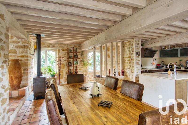 Maison - 327 m² - 9 pièces