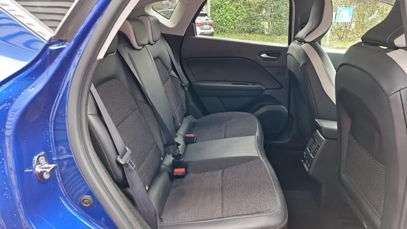 Renault Captur techno mild hybrid 140