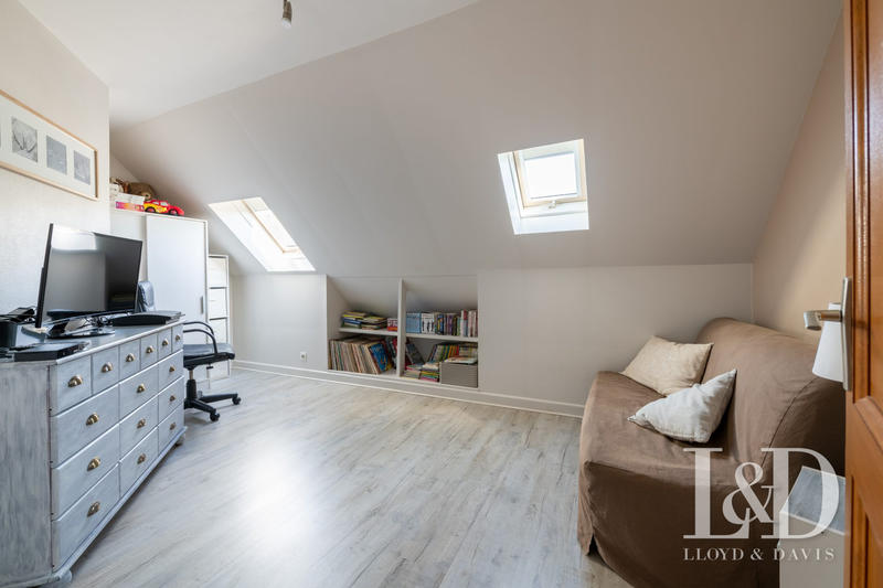 Maison - 105 m² - 5 pièces