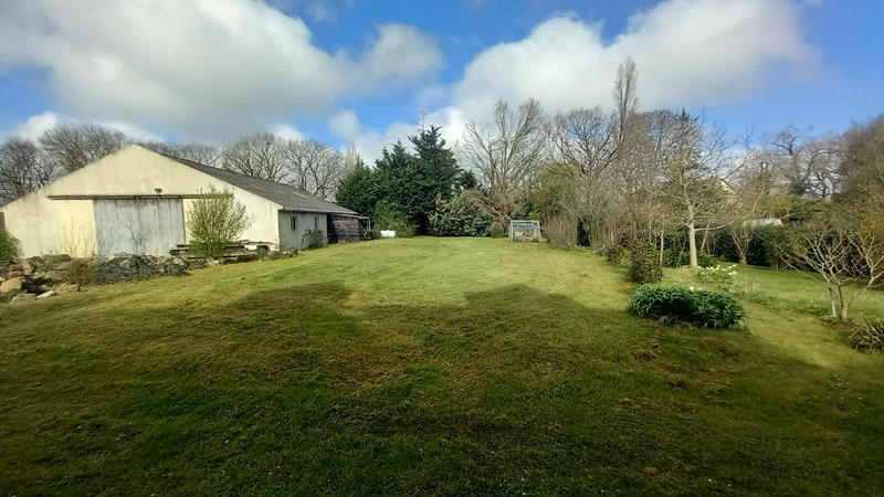 Maison - 145 m² - 9 pièces