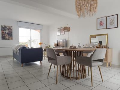 Maison - 85 m² - 4 pièces