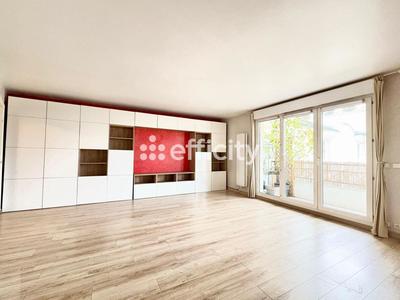 Appartement - 93 m² - 4 pièces