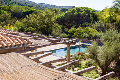 Maison - 250 m² - 5 pièces